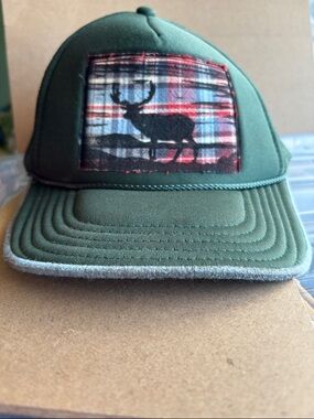 Kids large Green Trucker Cap with Plaid Deer Patch - good